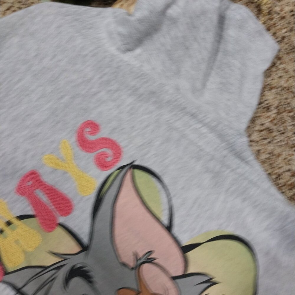 3718 Size Medium Tom & Jerry Embroidered Tee Shirt. - Picture 3 of 6
